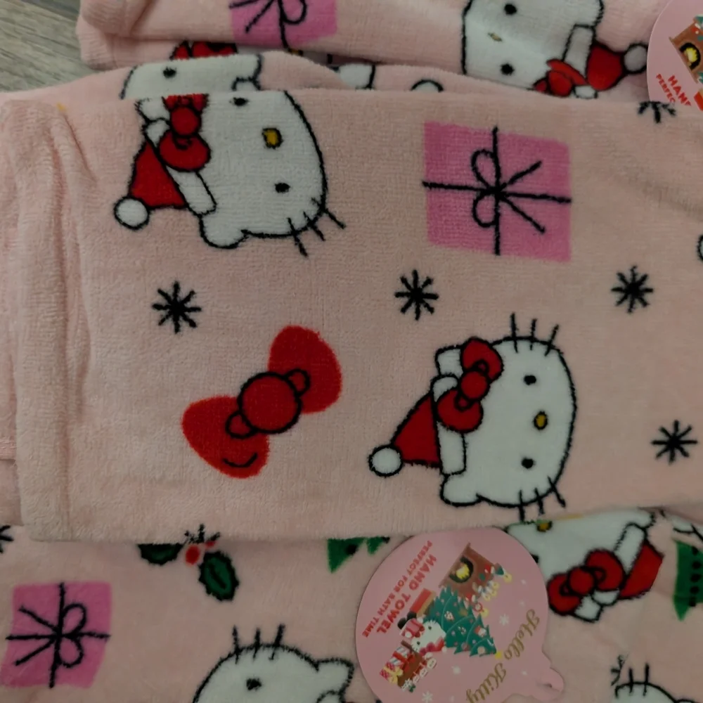 8 Sanrio Hello Kitty Pink Christmas Hand Towels